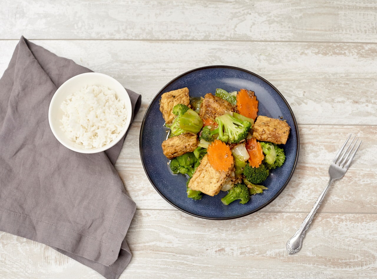 Garlic Tofu Boxed Lunch by Chef Pik Kookarinrat