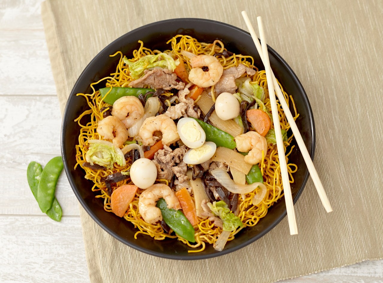 Chinese Shrimp and Pork Noodle Bowl by Chef Chieko Fukuoka