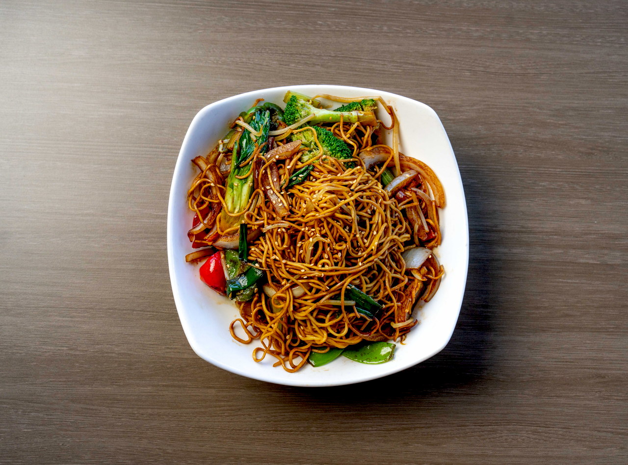 Chow Mein with Mixed Vegetables by Chef James Zhou